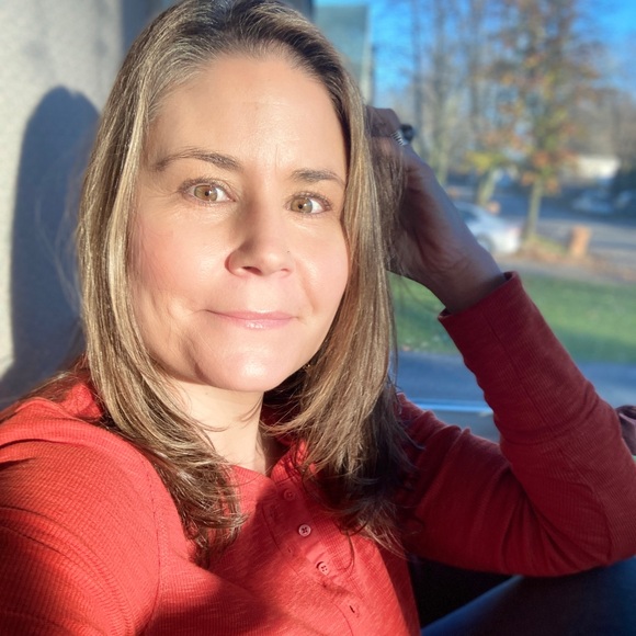 Meet your Posher, Becky. - Picture 1 of 1